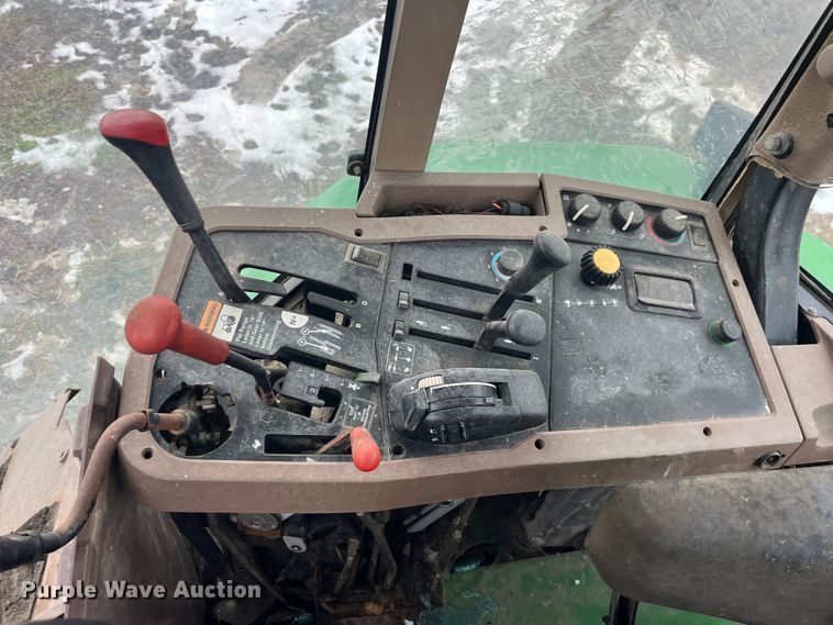 image for item LD9300 1994 John Deere 7400 MFWD tractor