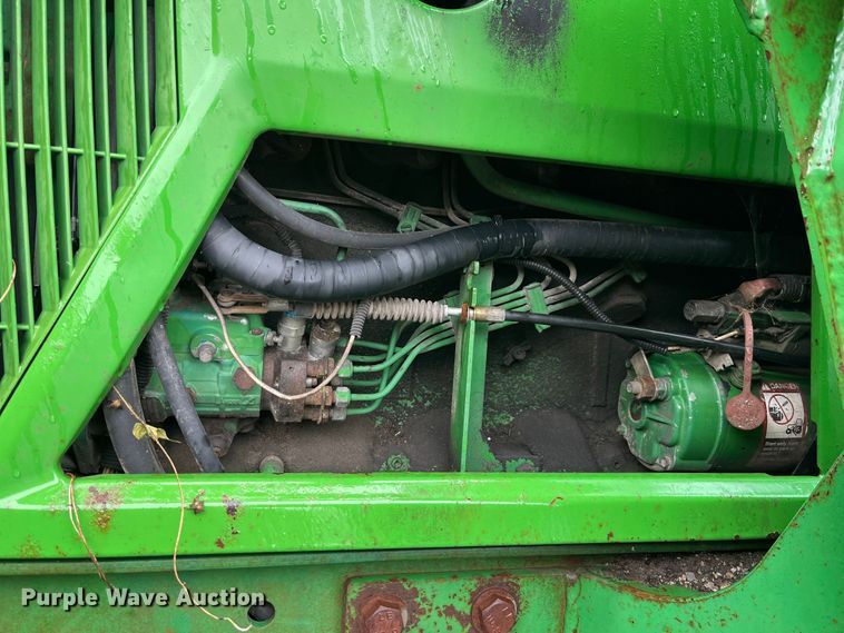 image for item LD9300 1994 John Deere 7400 MFWD tractor