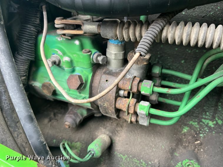 image for item LD9300 1994 John Deere 7400 MFWD tractor