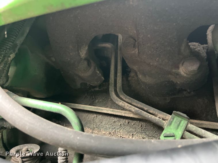 image for item LD9300 1994 John Deere 7400 MFWD tractor