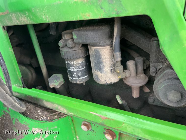 image for item LD9300 1994 John Deere 7400 MFWD tractor