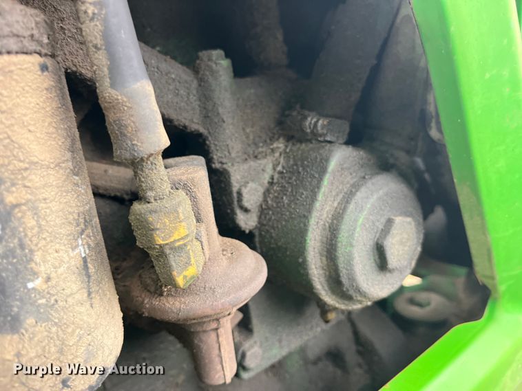 image for item LD9300 1994 John Deere 7400 MFWD tractor