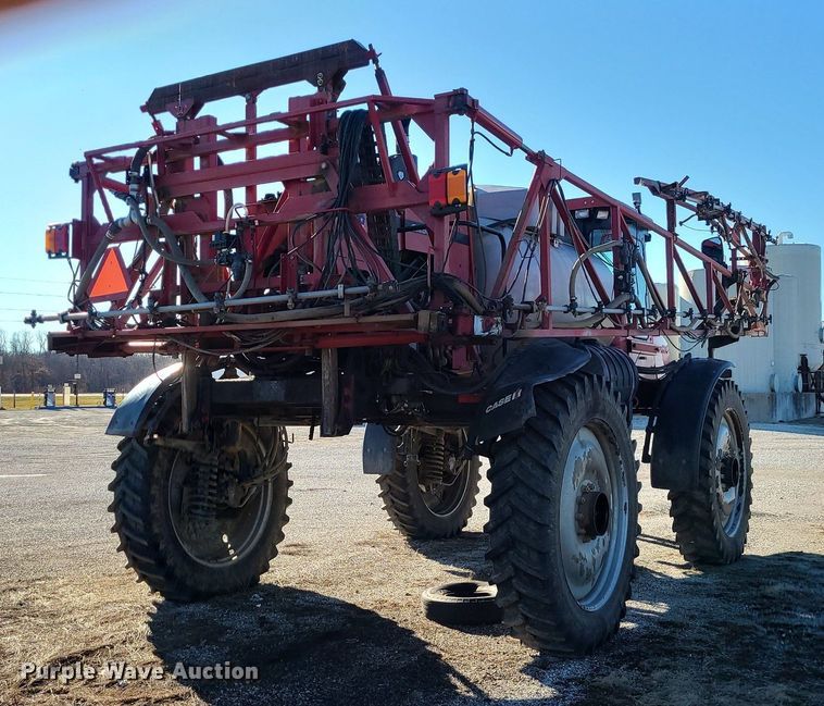 image for item LJ9534 2006 Case  SPX3310 sprayer
