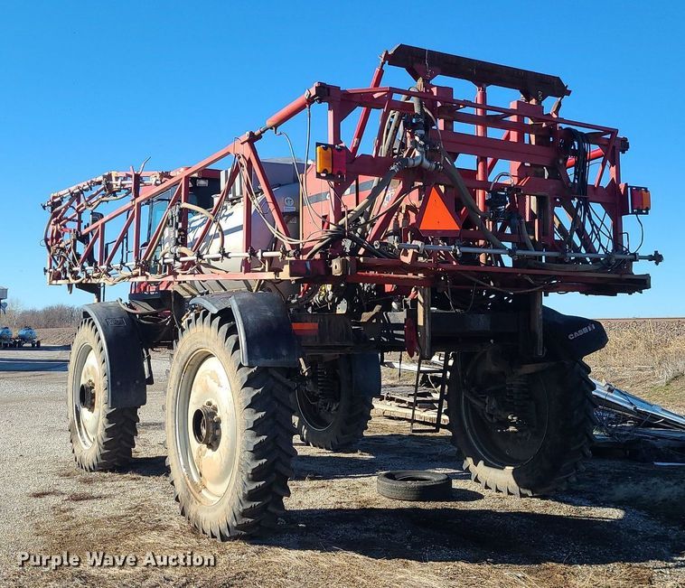 image for item LJ9534 2006 Case  SPX3310 sprayer