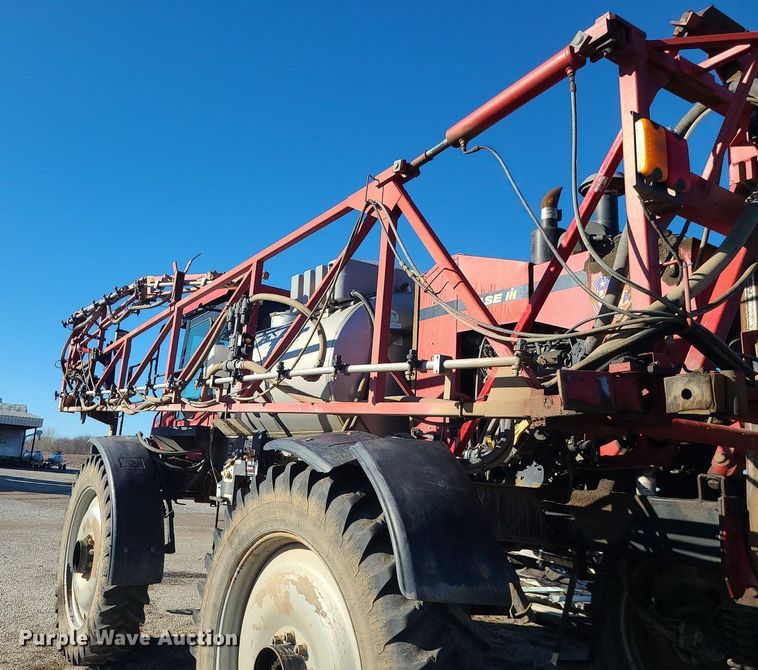 image for item LJ9534 2006 Case  SPX3310 sprayer