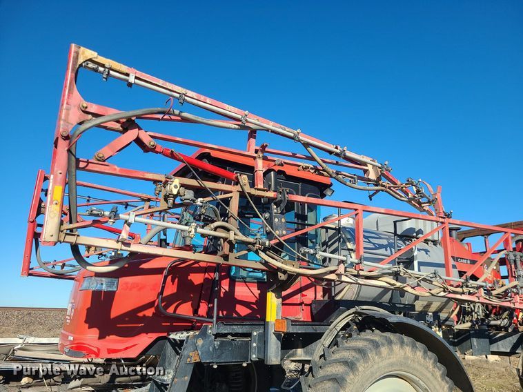 image for item LJ9534 2006 Case  SPX3310 sprayer