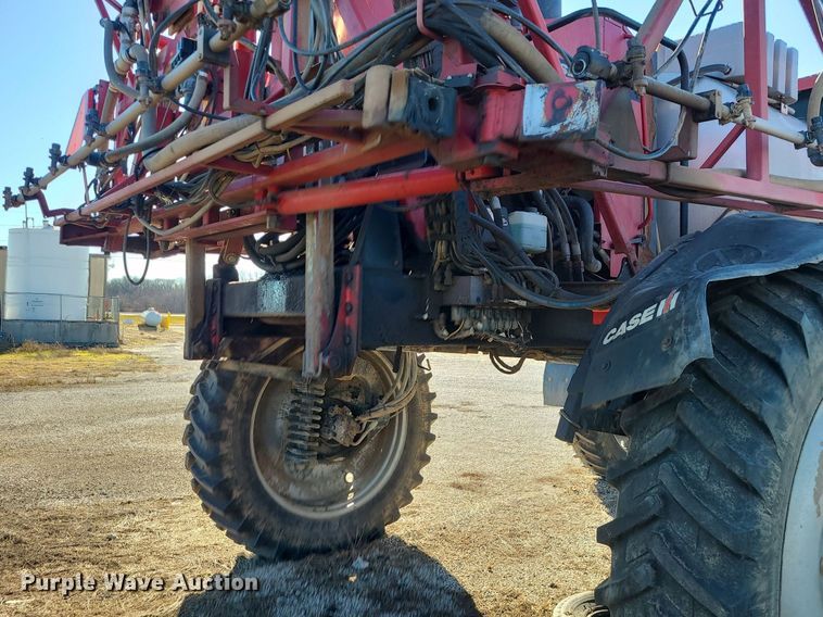 image for item LJ9534 2006 Case  SPX3310 sprayer