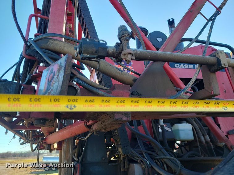 image for item LJ9534 2006 Case  SPX3310 sprayer