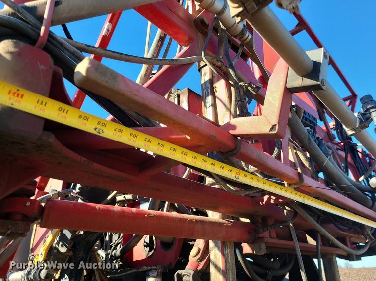 image for item LJ9534 2006 Case  SPX3310 sprayer