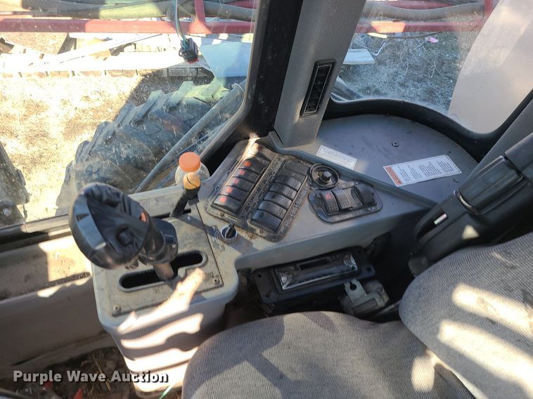 image for item LJ9534 2006 Case  SPX3310 sprayer