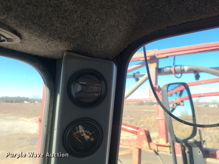 image for item LJ9534 2006 Case  SPX3310 sprayer