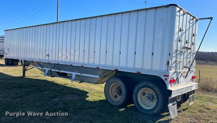 image for item LW9281 1985 J&L tank tender grain trailer