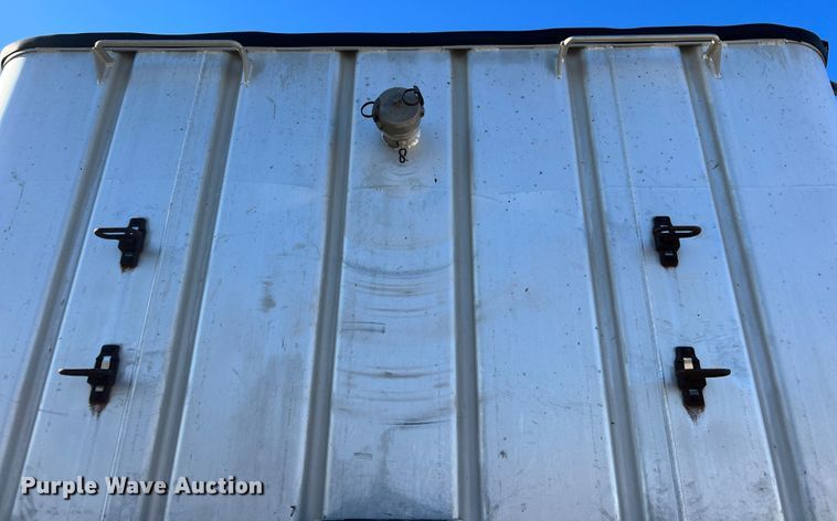 image for item LW9281 1985 J&L tank tender grain trailer