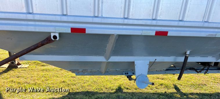 image for item LW9281 1985 J&L tank tender grain trailer