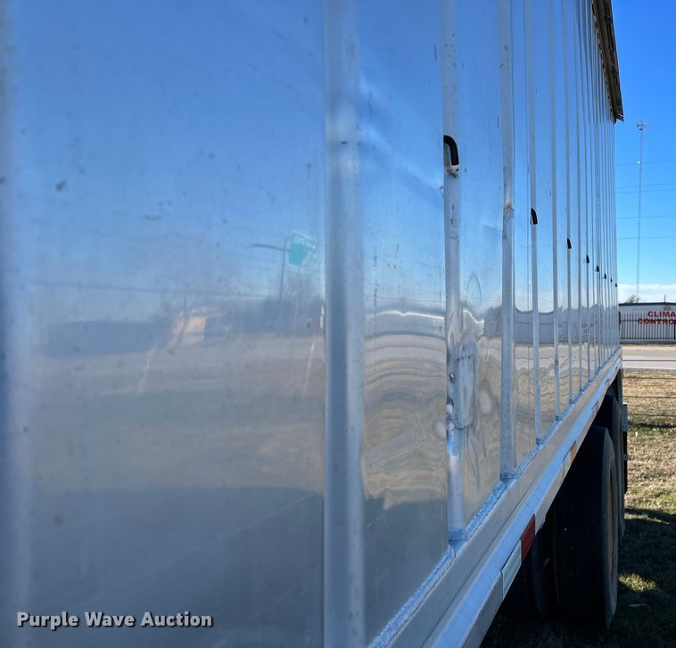 image for item LW9281 1985 J&L tank tender grain trailer