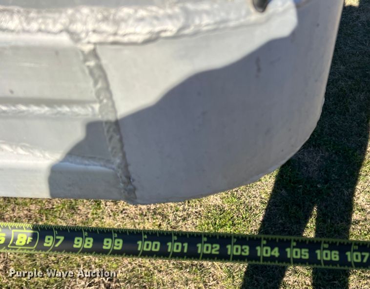 image for item LW9281 1985 J&L tank tender grain trailer