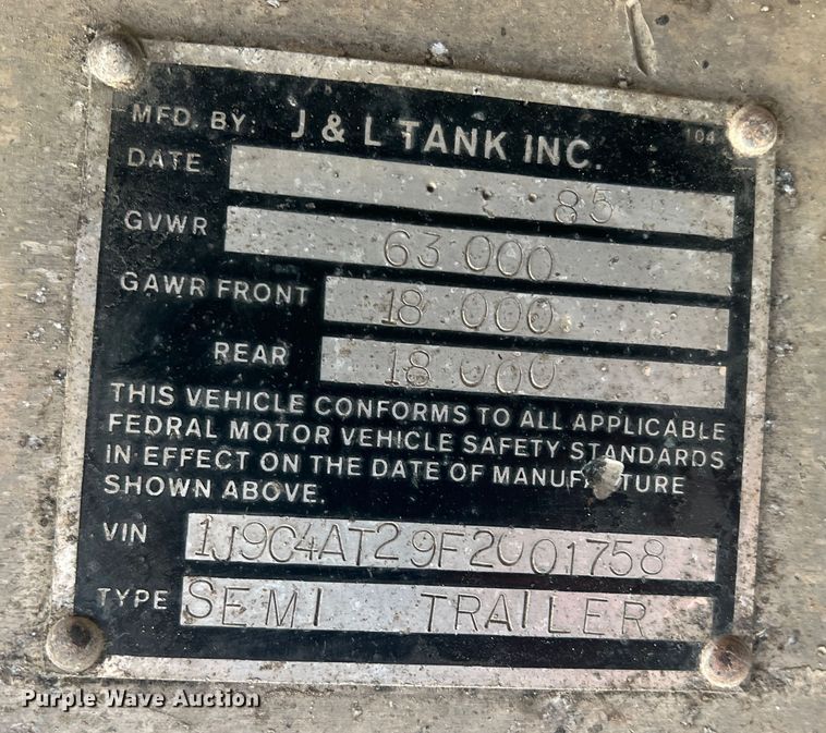 image for item LW9281 1985 J&L tank tender grain trailer