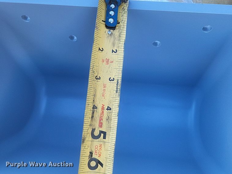 image for item MI9887 Approximately 1,560 Tapco elevator buckets