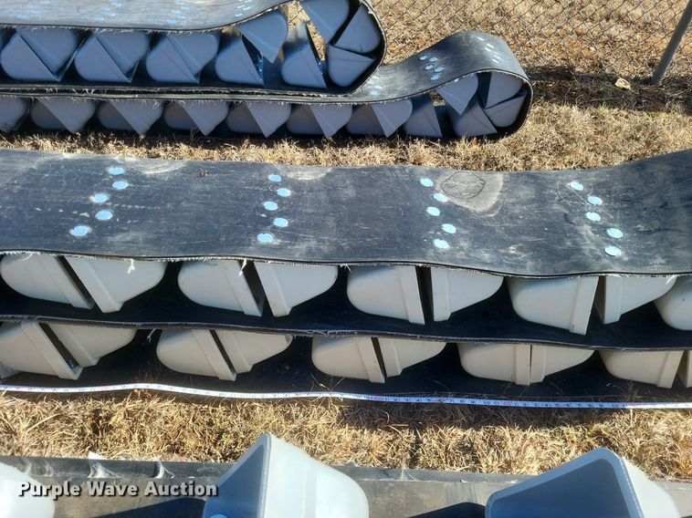 image for item MI9894 Elevator belting with buckets 