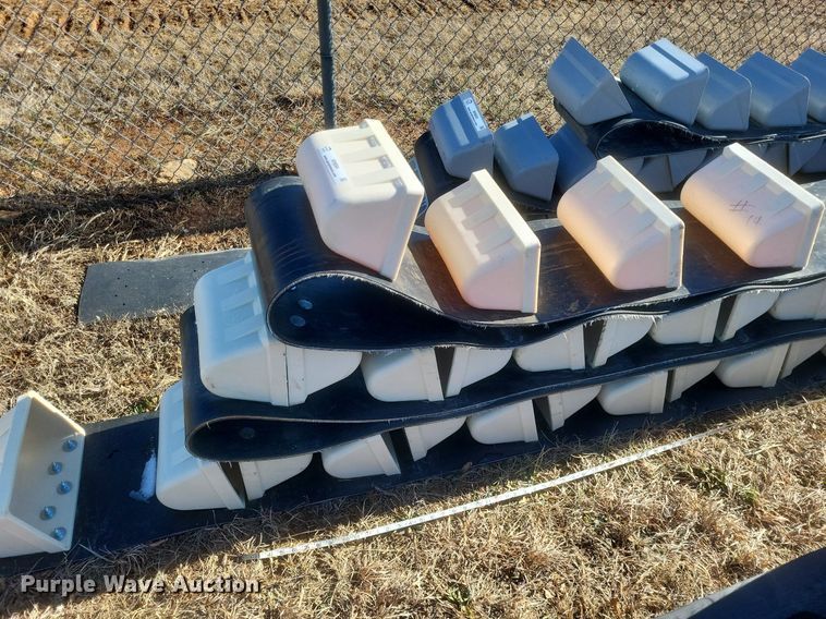 image for item MI9894 Elevator belting with buckets 