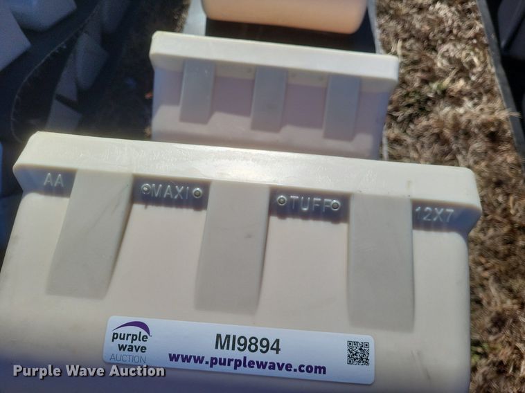 image for item MI9894 Elevator belting with buckets 