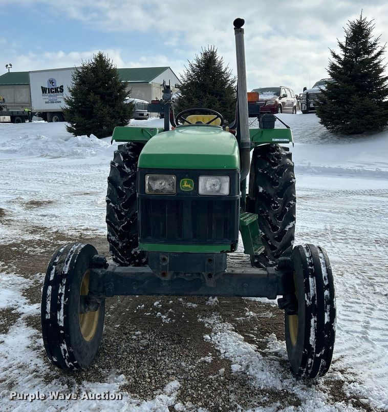 image for item MO9148 2005 John Deere 5203 tractor