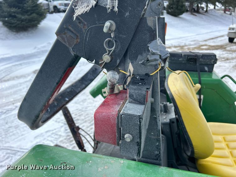 image for item MO9148 2005 John Deere 5203 tractor