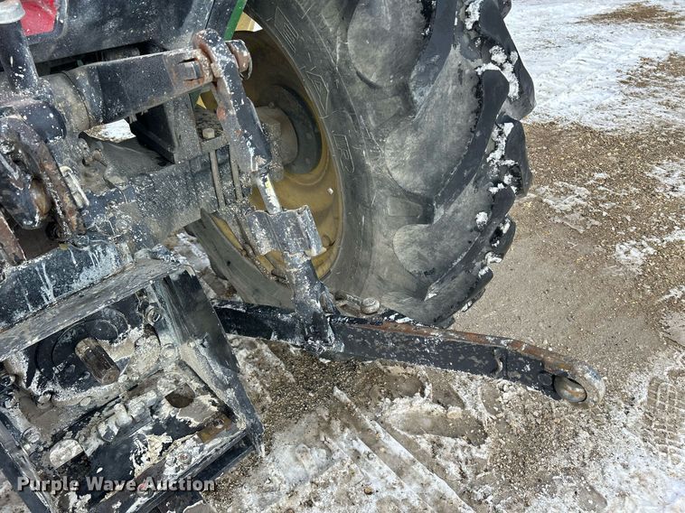 image for item MO9148 2005 John Deere 5203 tractor