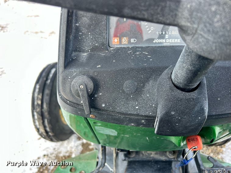 image for item MO9148 2005 John Deere 5203 tractor