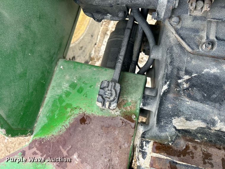 image for item MO9148 2005 John Deere 5203 tractor