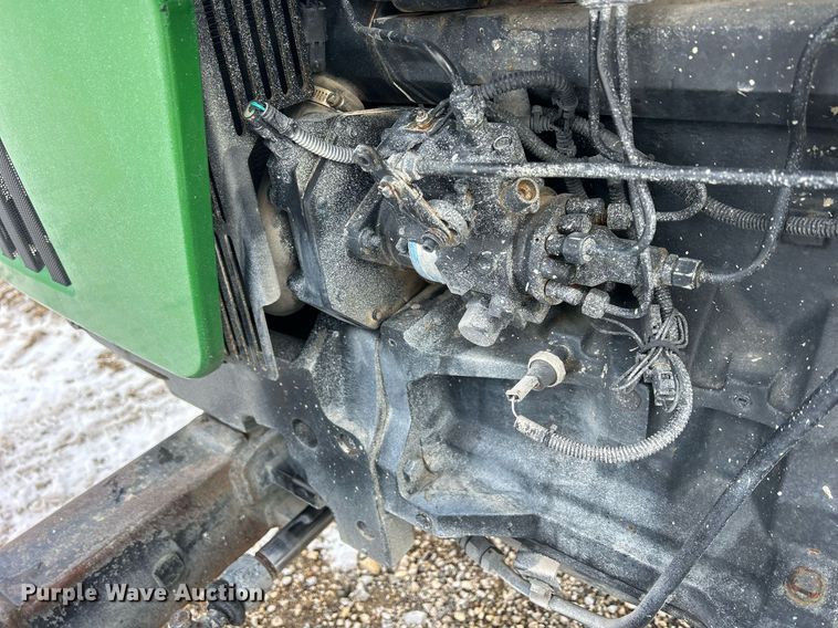 image for item MO9148 2005 John Deere 5203 tractor