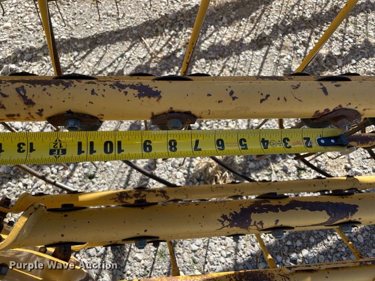 image for item NA9752 Vermeer R2300 hay rake