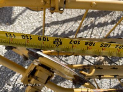 image for item NA9752 Vermeer R2300 hay rake