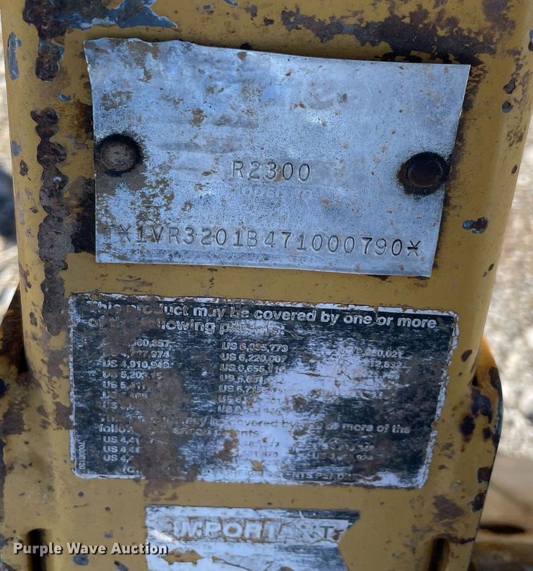 image for item NA9752 Vermeer R2300 hay rake