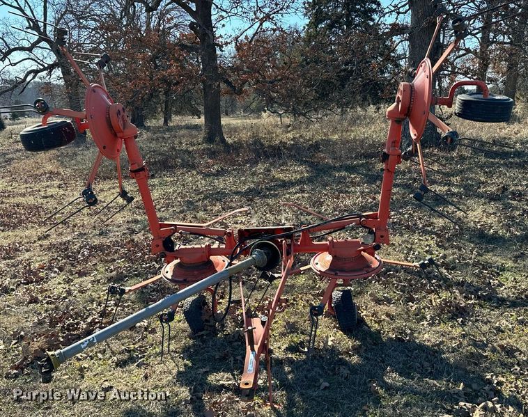 image for item NA9755 Kuhn GF5001TH hay tedder