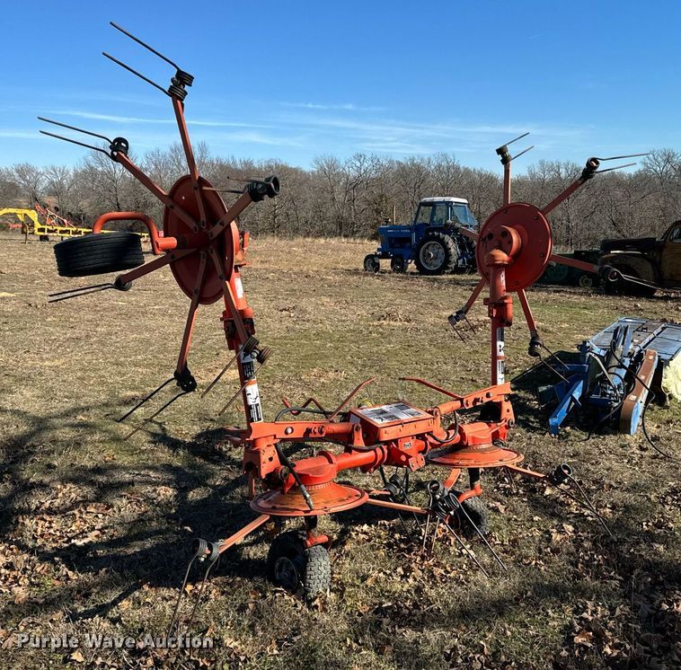 image for item NA9755 Kuhn GF5001TH hay tedder