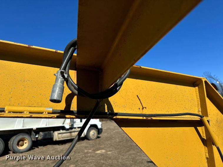 image for item NA9759 2005 Hay Van hay bale trailer