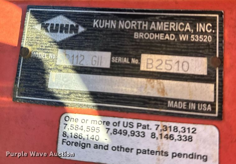 image for item NA9760 Kuhn Speedrake SR112 G11 hay rake