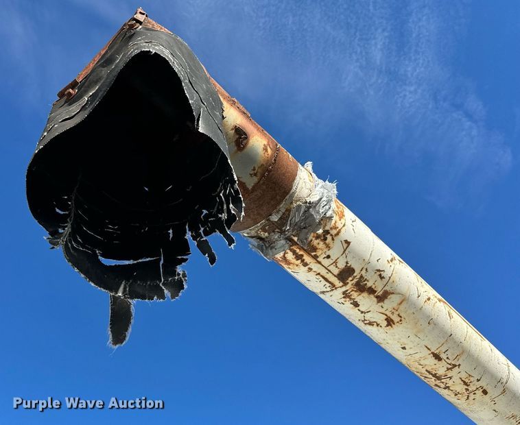 image for item NA9763 1989 Freightliner feed delivery truck