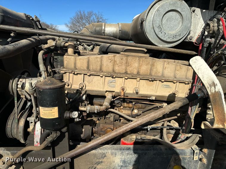 image for item NA9763 1989 Freightliner feed delivery truck