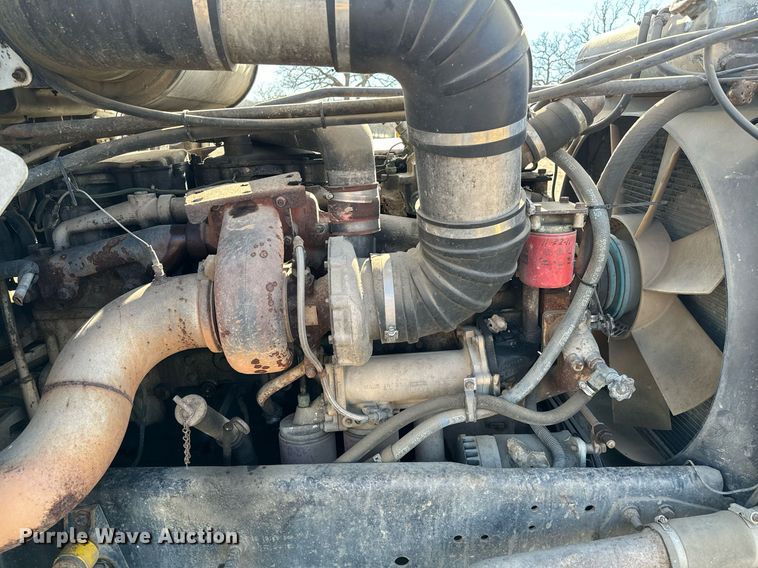 image for item NA9763 1989 Freightliner feed delivery truck