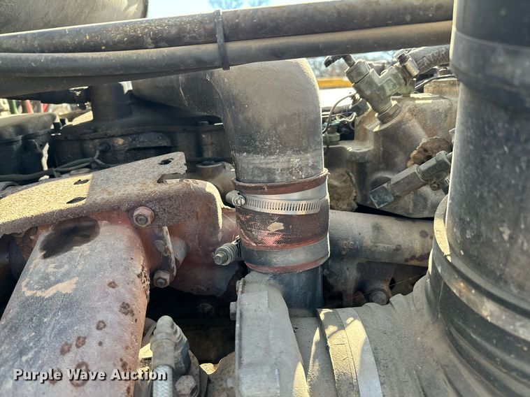 image for item NA9763 1989 Freightliner feed delivery truck