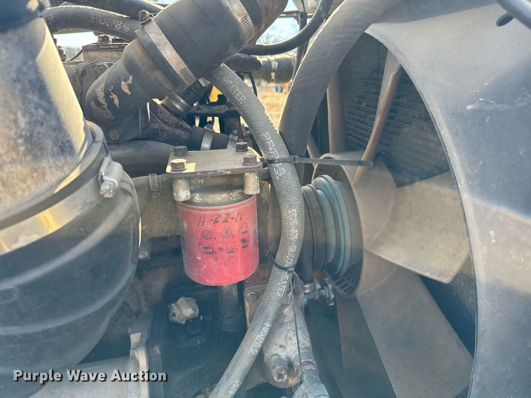 image for item NA9763 1989 Freightliner feed delivery truck