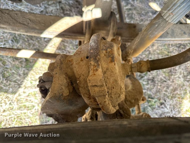 image for item NA9763 1989 Freightliner feed delivery truck