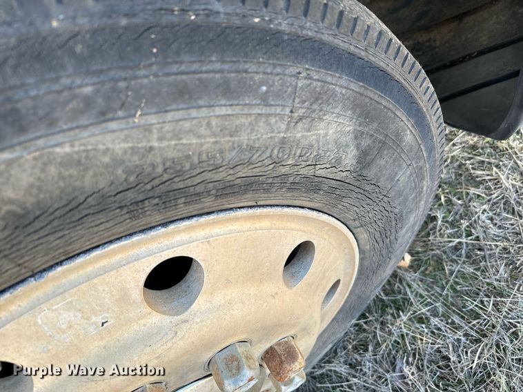 image for item NA9763 1989 Freightliner feed delivery truck