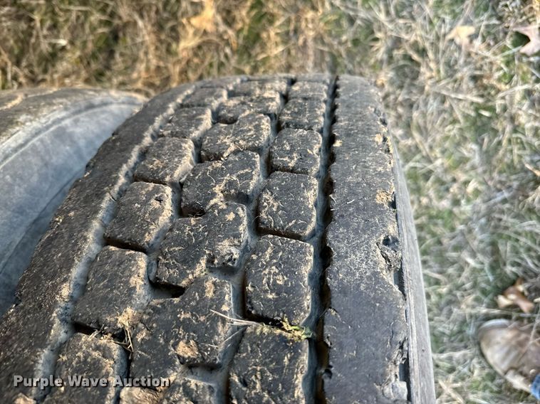 image for item NA9763 1989 Freightliner feed delivery truck