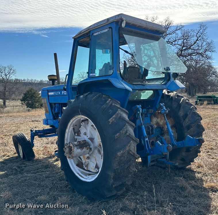 image for item NA9764 Ford 8700 tractor