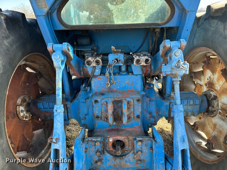 image for item NA9764 Ford 8700 tractor