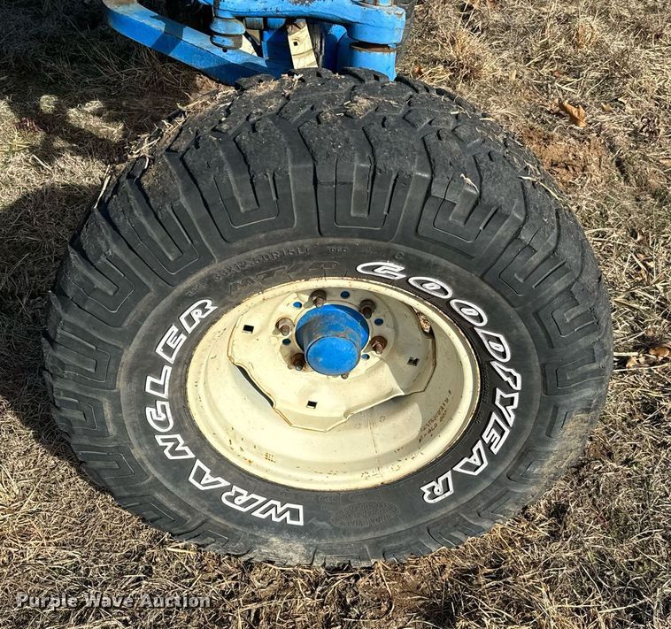 image for item NA9764 Ford 8700 tractor