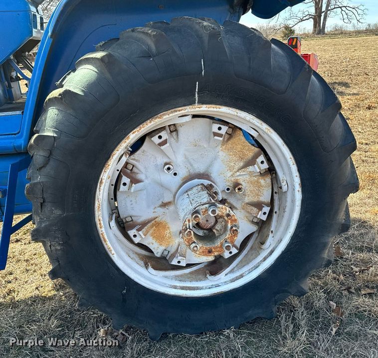 image for item NA9764 Ford 8700 tractor